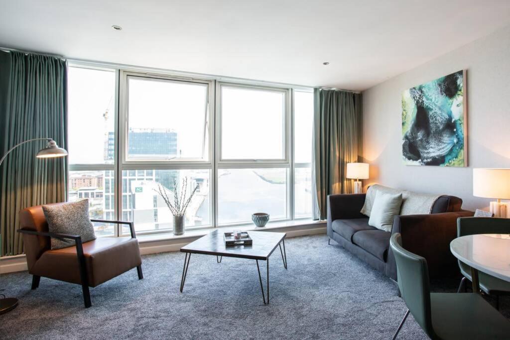 Titanic & City Views, Ultra Luxury City Parking Belfast Ngoại thất bức ảnh