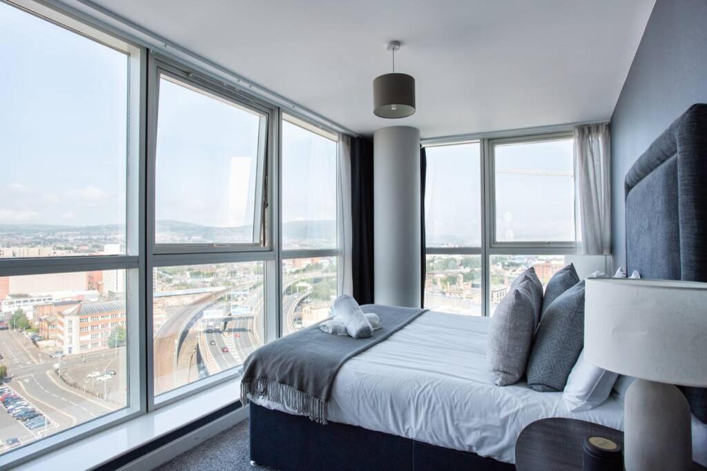 Titanic & City Views, Ultra Luxury City Parking Belfast Ngoại thất bức ảnh