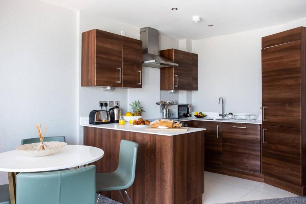 Titanic & City Views, Ultra Luxury City Parking Belfast Ngoại thất bức ảnh