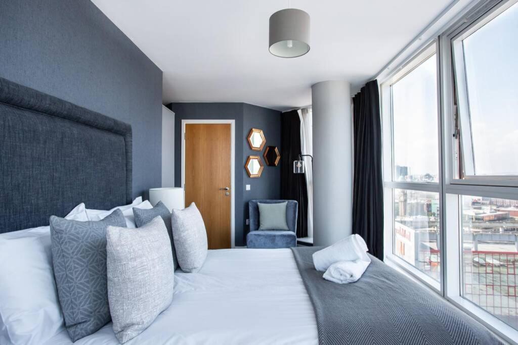 Titanic & City Views, Ultra Luxury City Parking Belfast Ngoại thất bức ảnh
