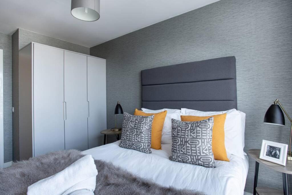 Titanic & City Views, Ultra Luxury City Parking Belfast Ngoại thất bức ảnh